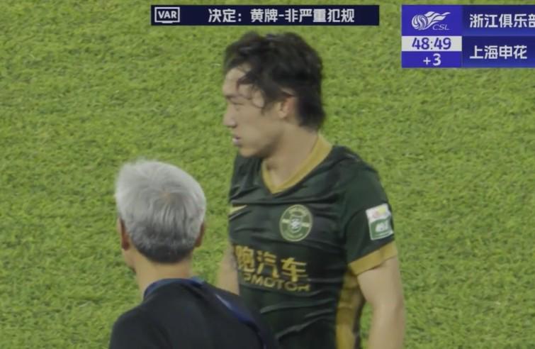 累积四黄停赛,浙江队球员童磊将缺席下轮对阵津门虎的比赛